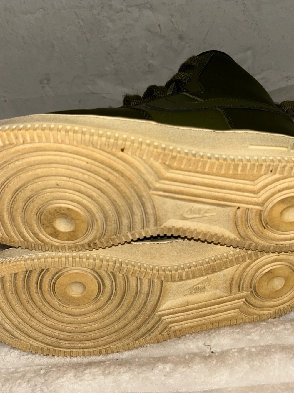 Nike Air Force 1 High Utility Olive Green Leather Sneakers military streetwear
